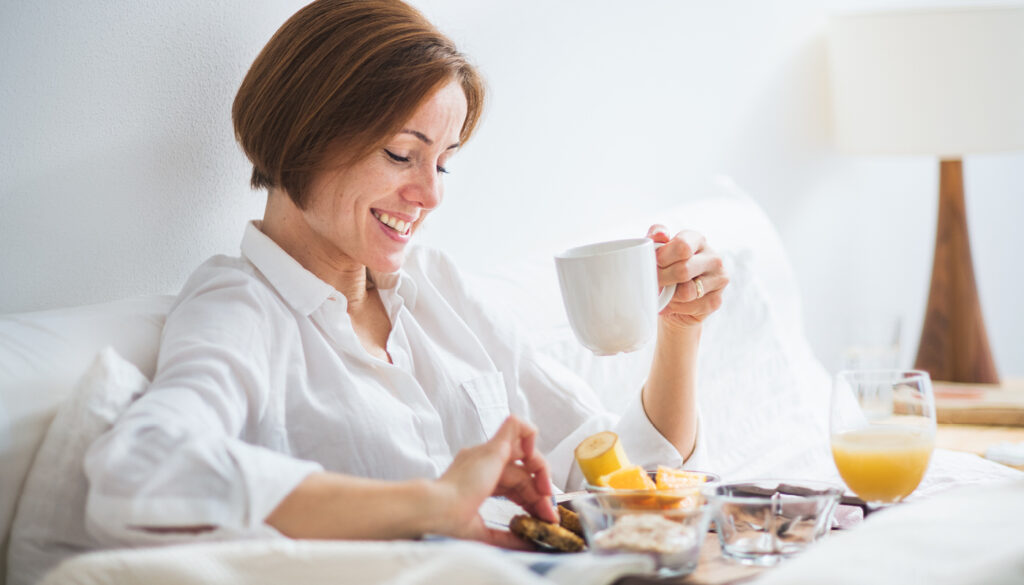 Hotelaria: o novo normal e café da manhã e refeições no quarto